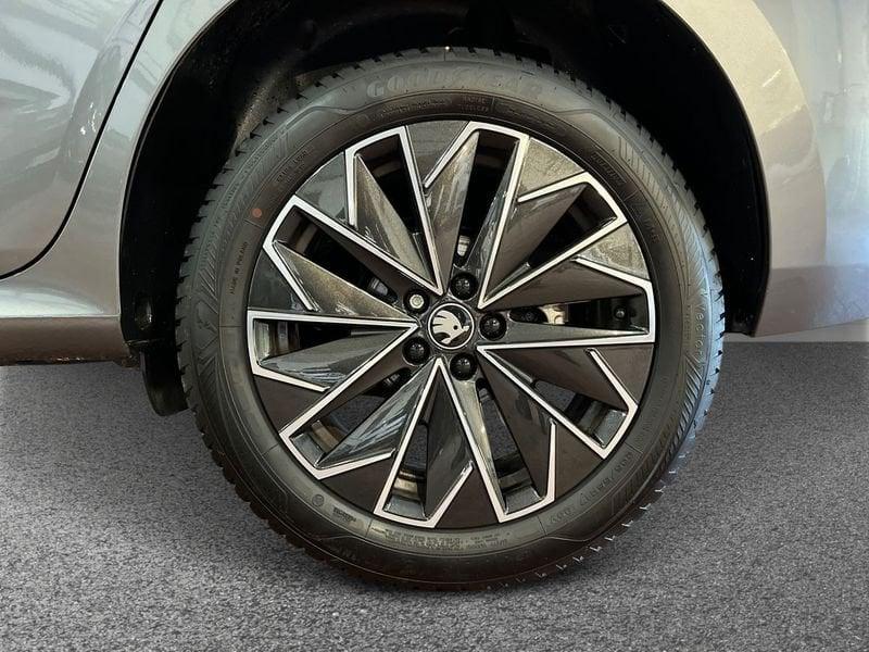 Skoda Kamiq 2024 1.0 tsi Black Dots 115cv