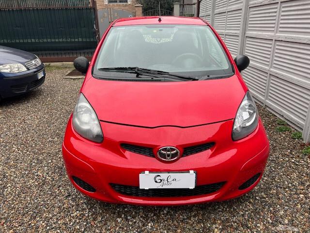 Toyota Aygo 1.0 12V VVT-i 3 porte Now Connect