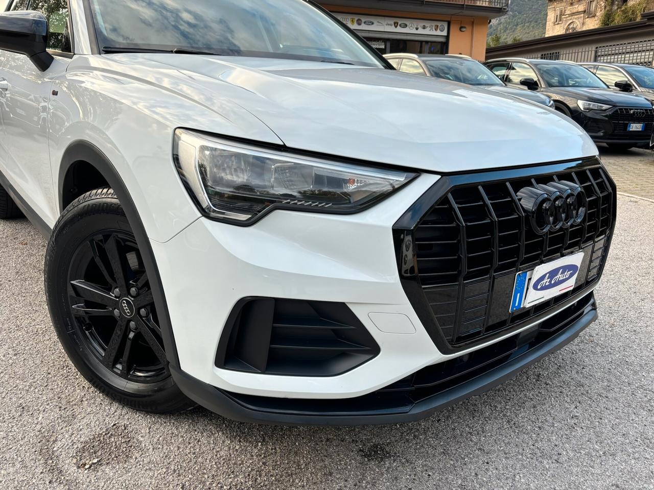 Audi Q3 35 TDI S tronic IDENTITY BLACK - SPORT