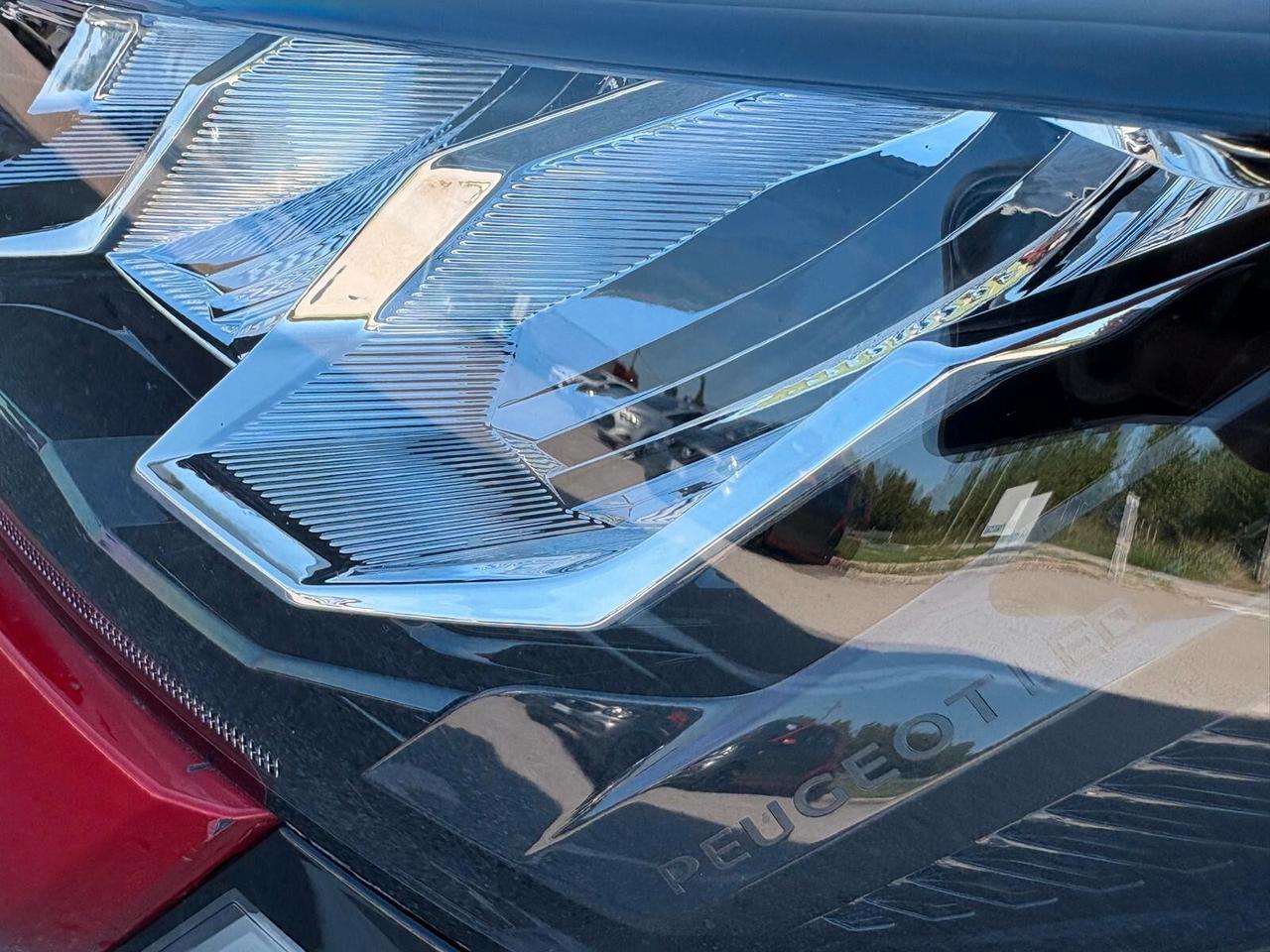 Peugeot 208 ALLURE motore elettrico 136 cv SPOTICAR