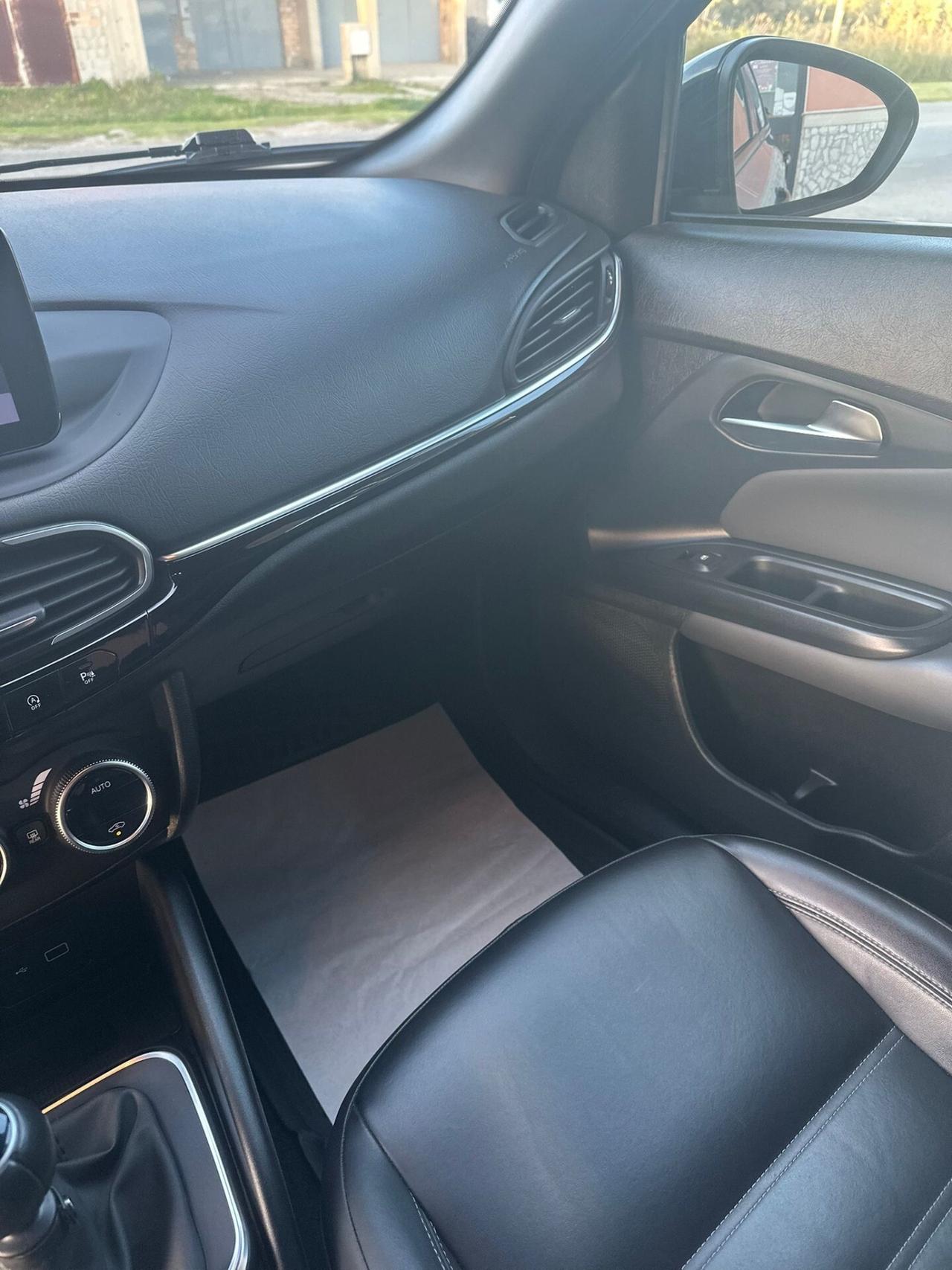 Fiat Tipo 1.6 Mjt S&S 5 porte City Sport Pelle/ Navigatore