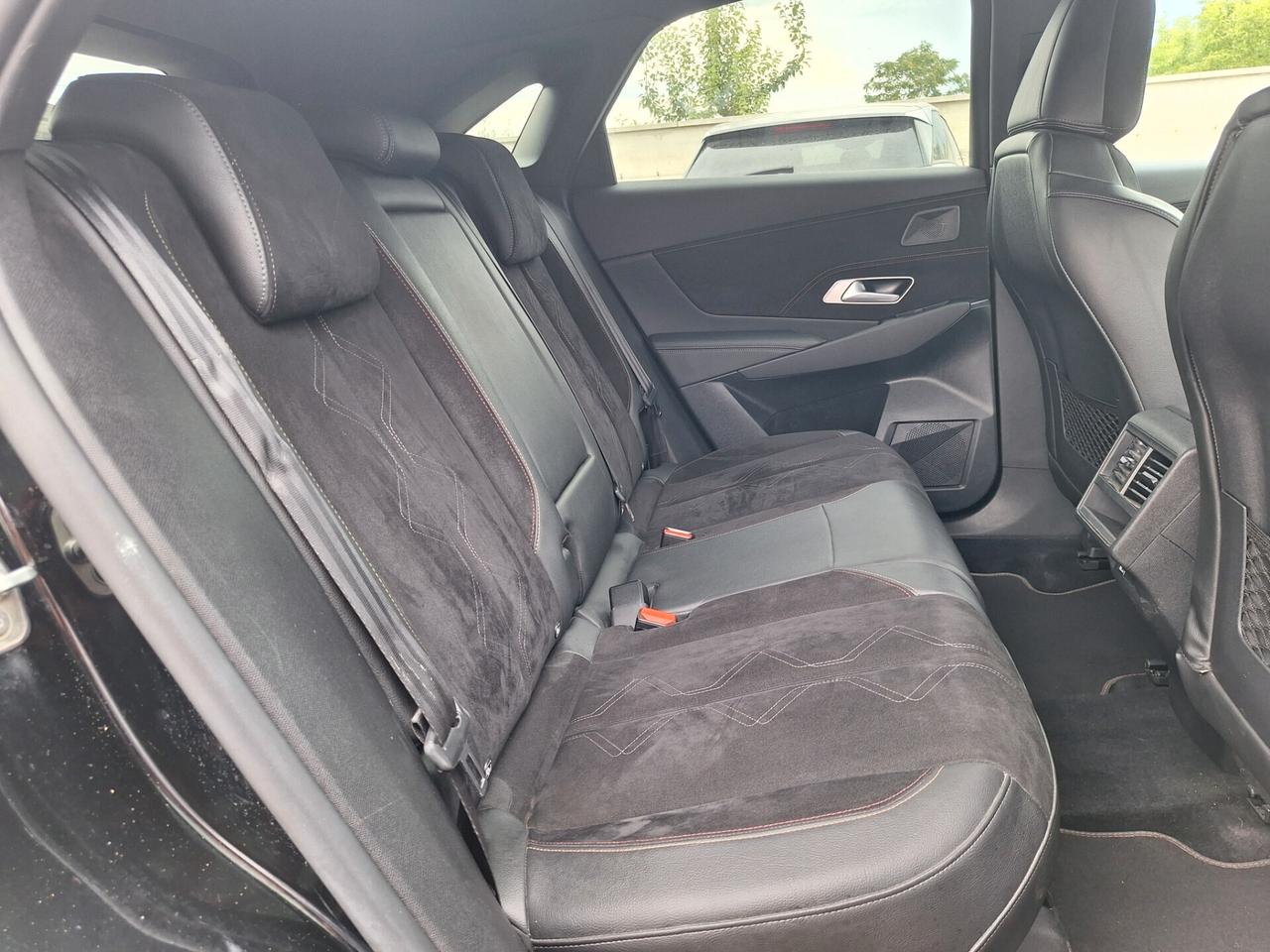 Ds 7 Crossback 1.5 HDi 130 aut. Performance Line NAV+RETROCAM 2023