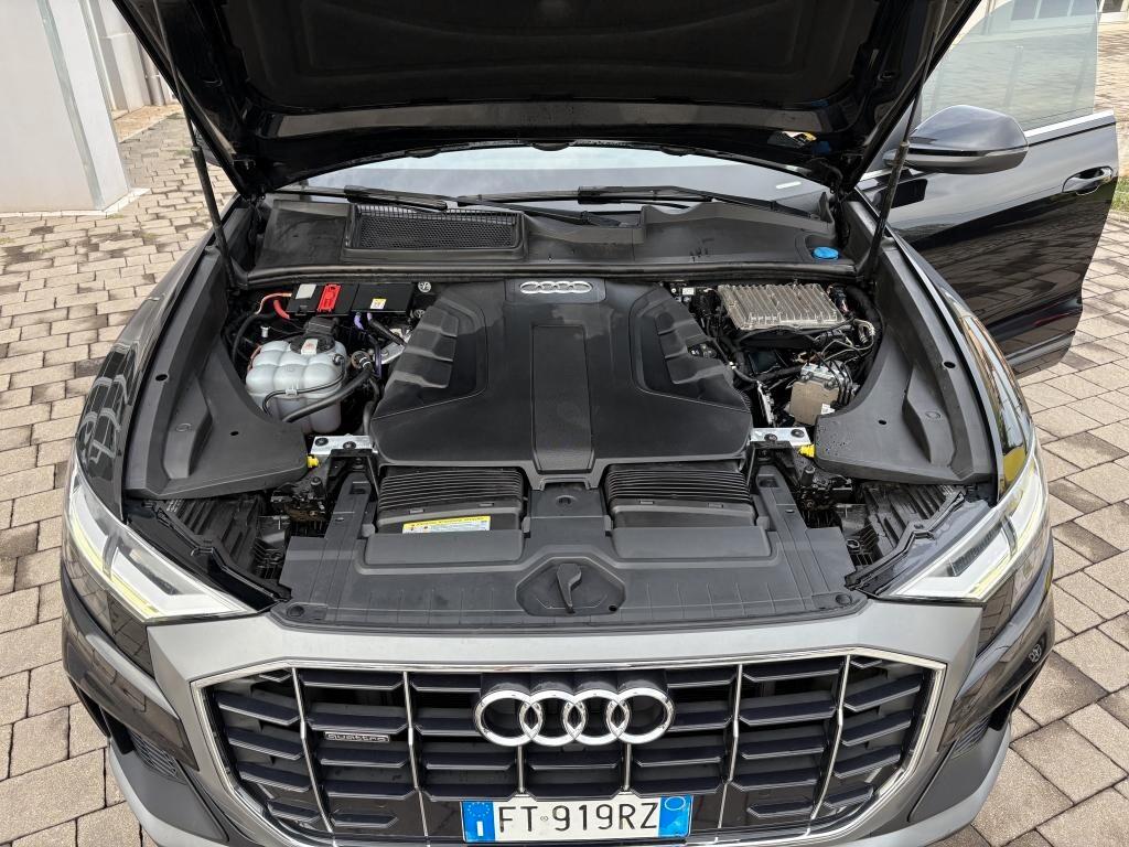 Audi Q8 50 3.0 TDI 286 CV quattro tiptronic Sport IBRIDA