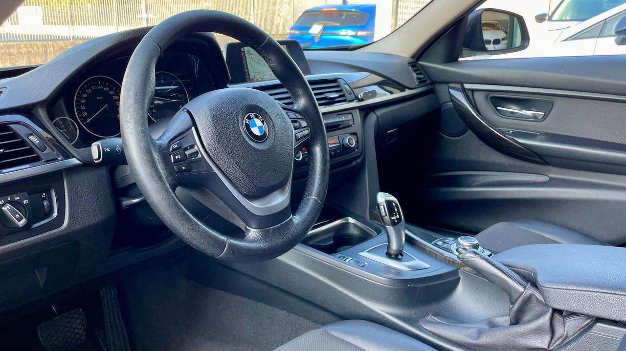 BMW 320D TOURING X-DRIVE 2.0 SPORT 184CV - FULL LED, TURBINA NUOVA, DISTRIBUZIONE EFFETTUATA