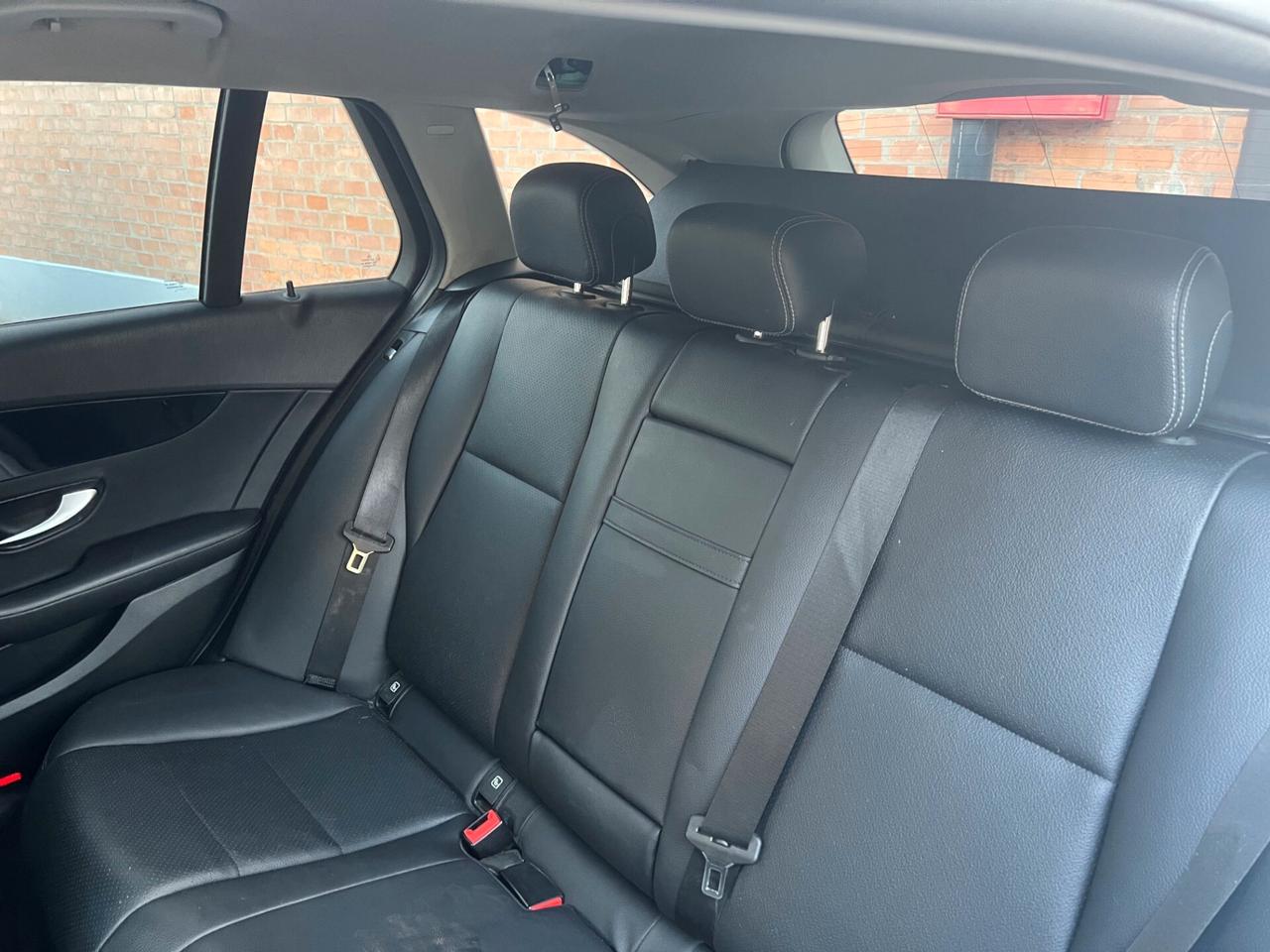 Mercedes benz C 220 4Matic Premium- FULL SERVICE MERCEDES