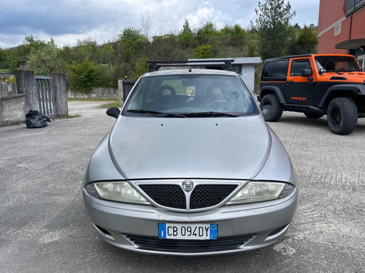 Lancia Y 1.2i cat LS