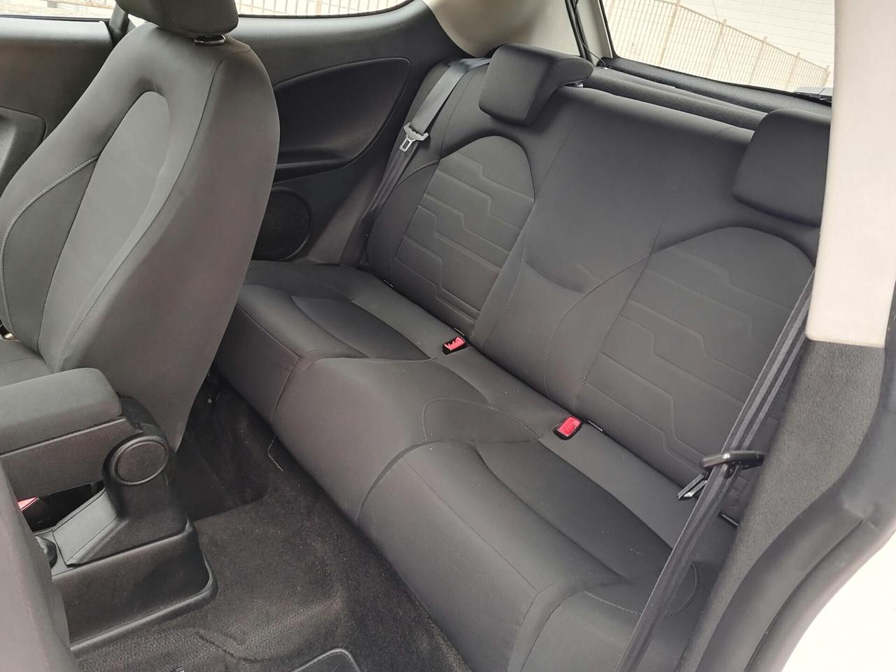 Alfa Romeo MiTo 1.3 JTDm-2 95 CV S&S Distinctive