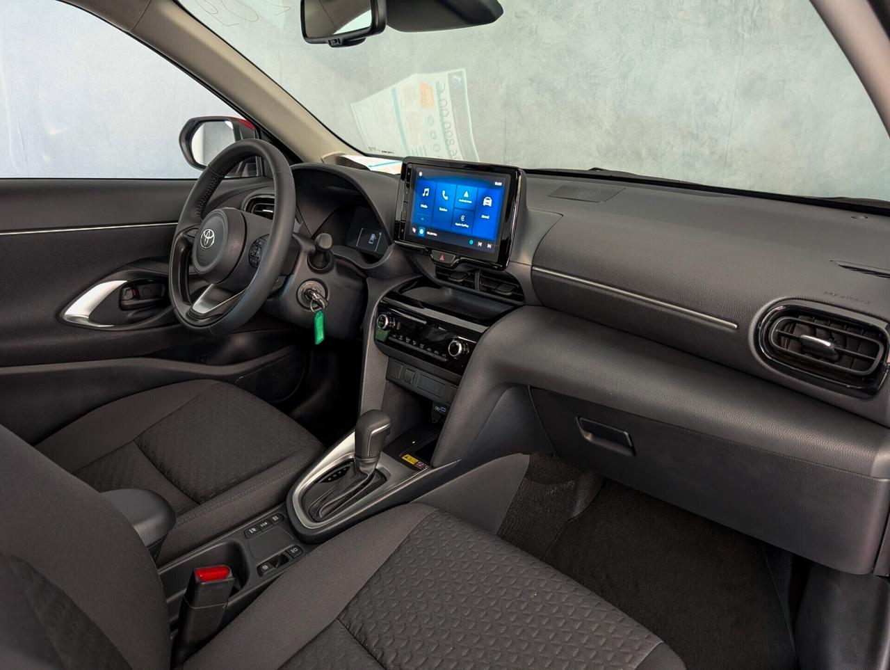 TOYOTA YARIS CROSS 1.5 HYBRID 116 CV ACTIVE KM0