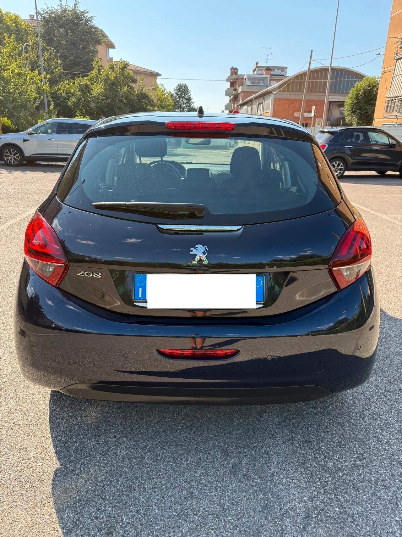 Peugeot 208 1.2 - NAV. - NEOPATENTATI - 12 MESI DI GARANZIA -