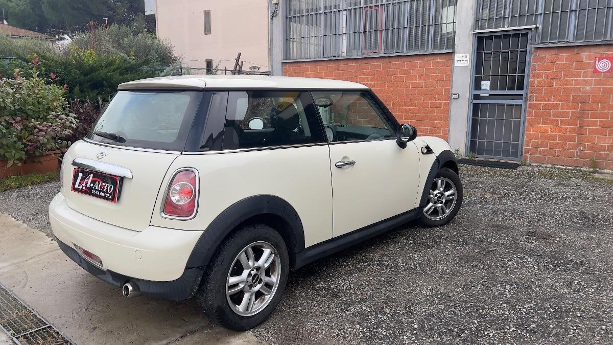 MINI - Mini - 1.6 16V One D