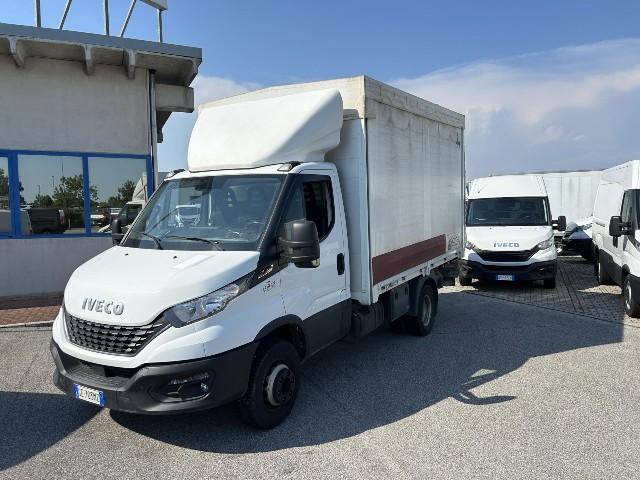 IVECO DAILY 70C18HA8 BOX + SPONDA