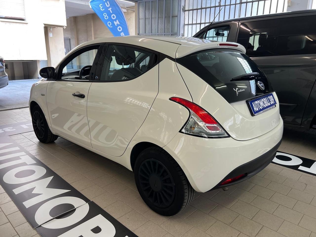 Lancia Ypsilon 1.2 69 CV 5 porte GPL Ecochic Gold