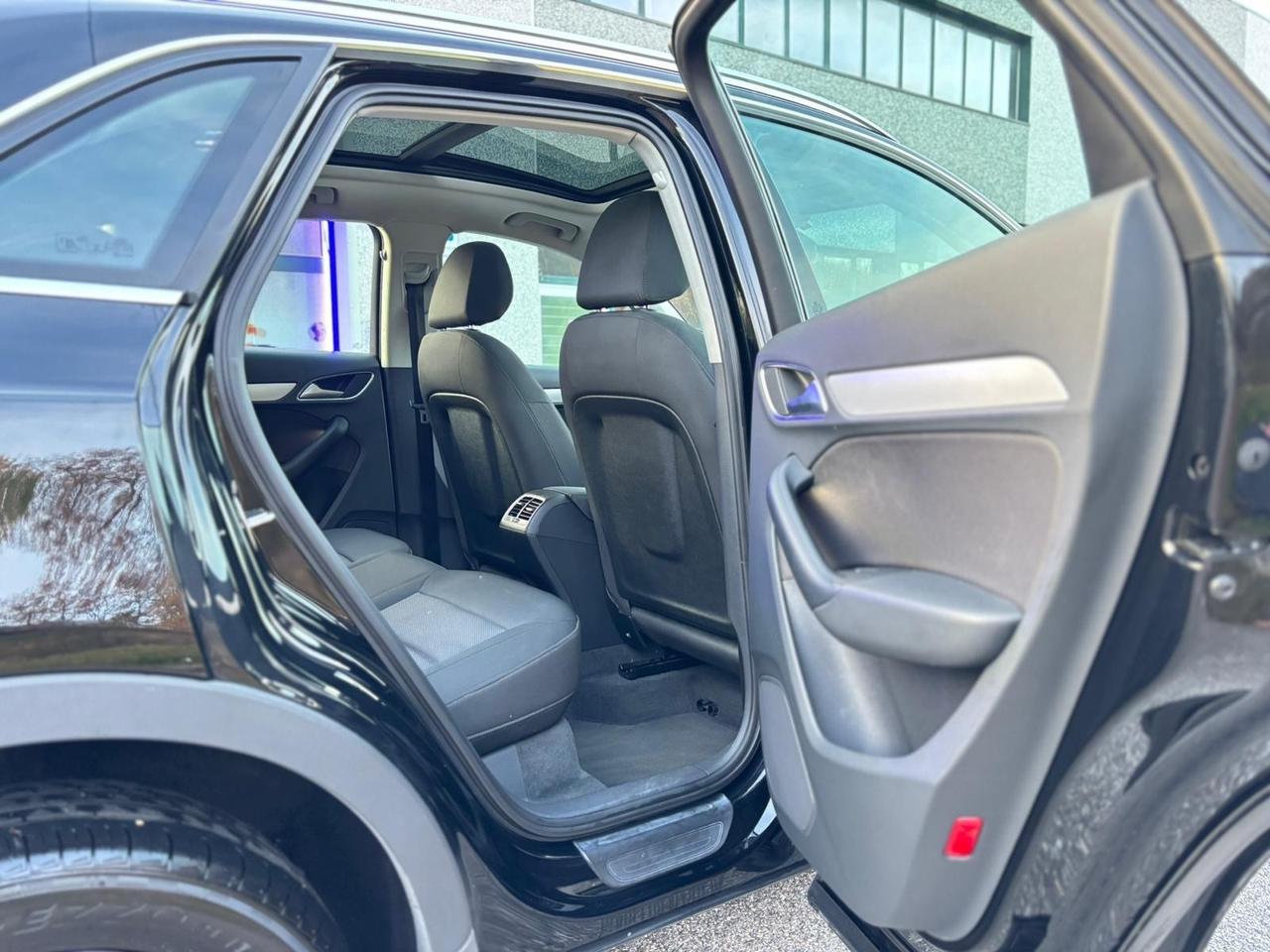 Audi Q3 2.0 TDI 120 CV S tronic Sport”TETTO APRIBILE”