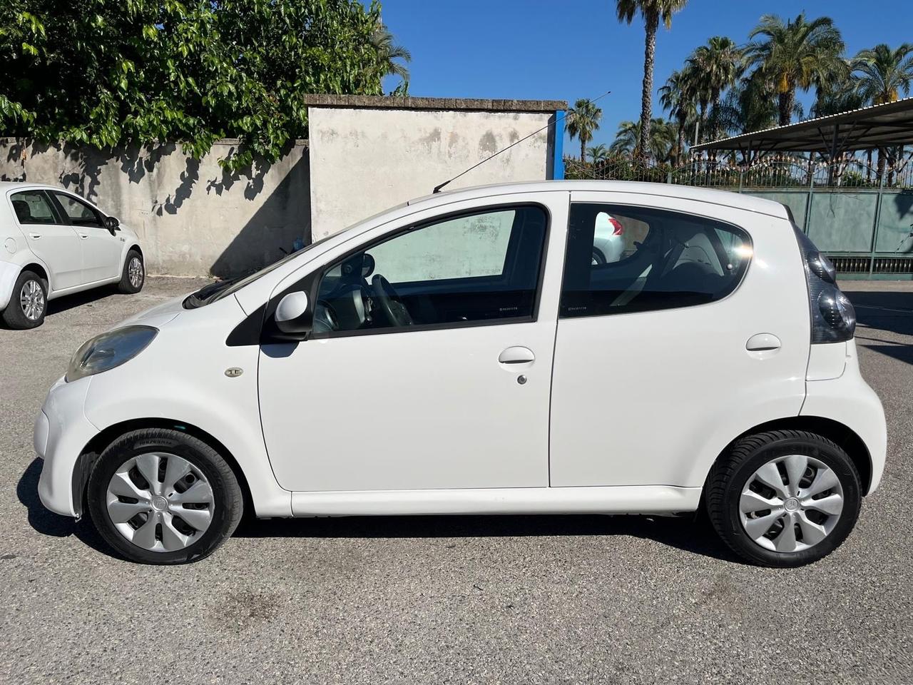 Citroen C1-5 P-1000 benz- km 87000-2009