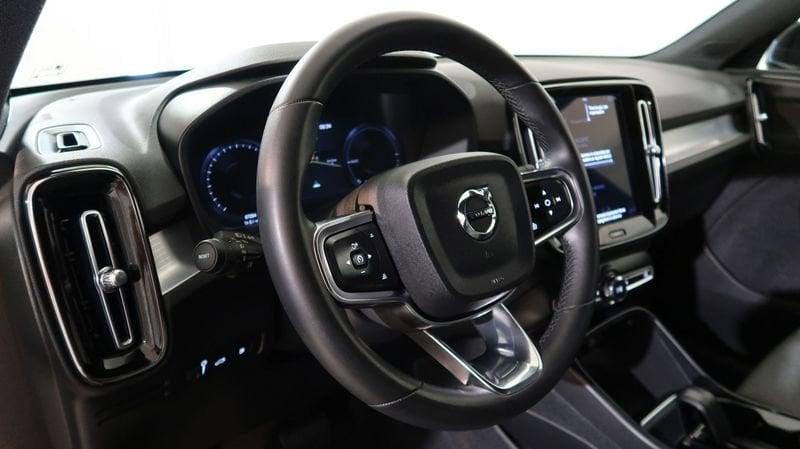 Volvo XC40 Recharge T4 Plug-in Hybrid auto Recharge Core