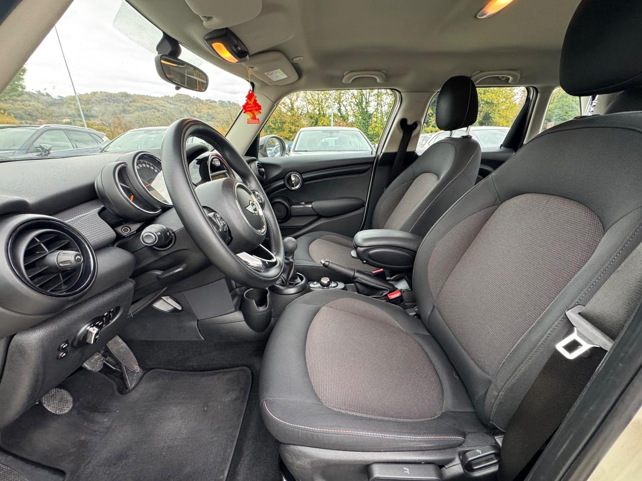 Mini 1.5 Cooper D 116 Cv 5 porte Neopatentati