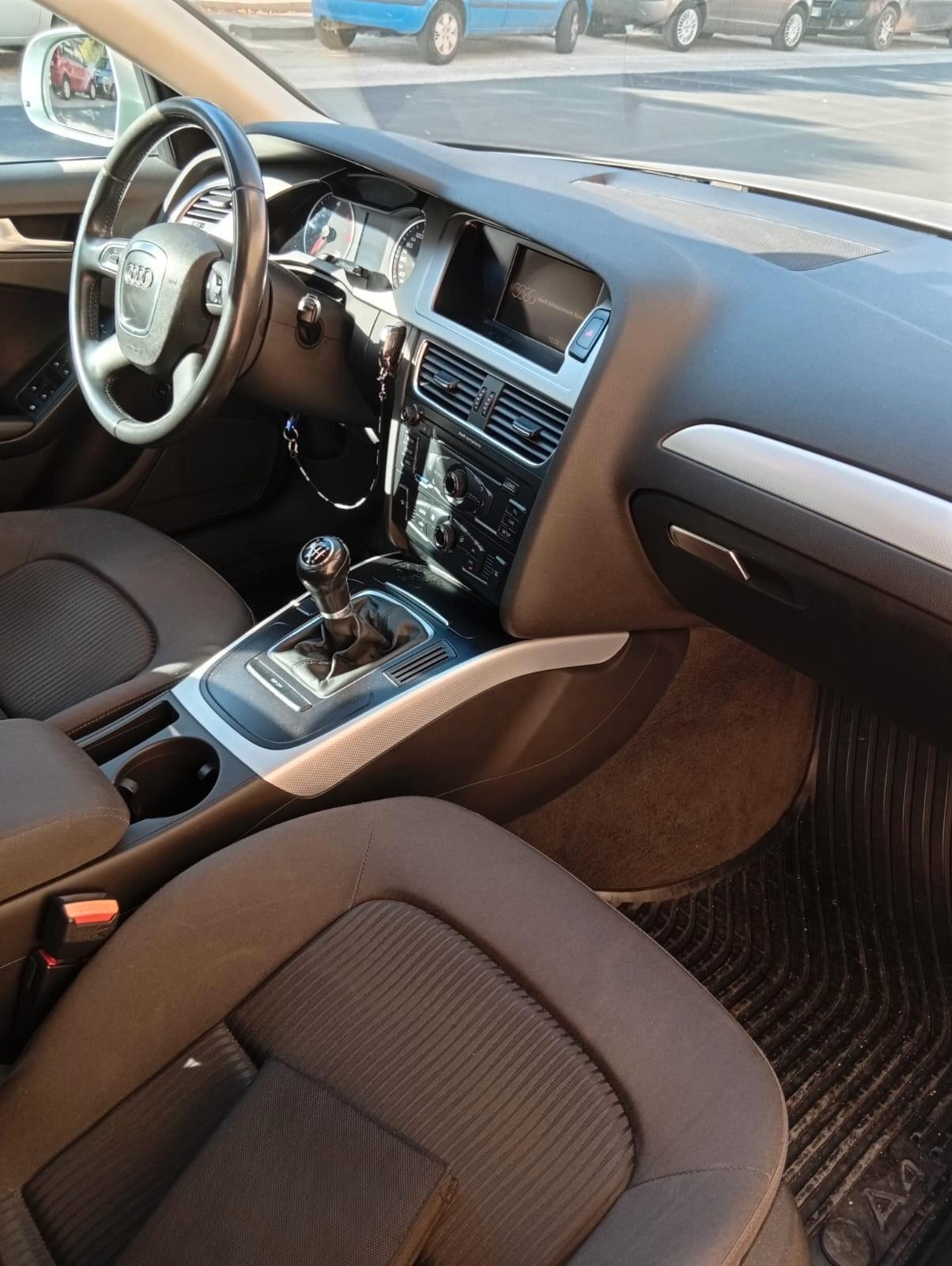 Audi A4 2.0 TDI 143CV BERLINA