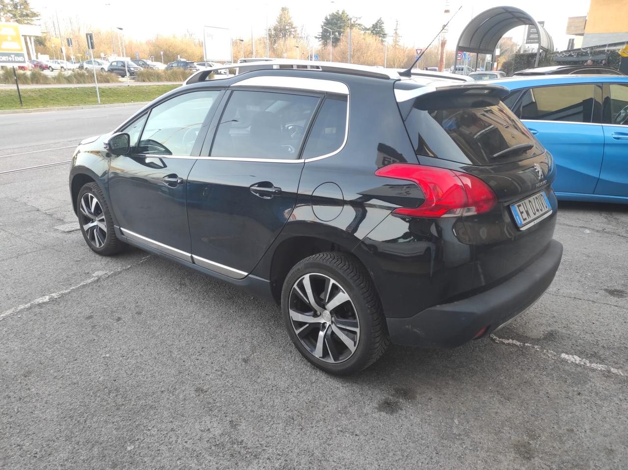 Peugeot 2008 1.6 VTi 120CV Allure