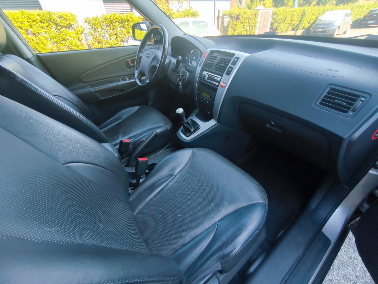 HYUNDAI TUCSON 4WD 2,0 G.P.L-KM 75000-