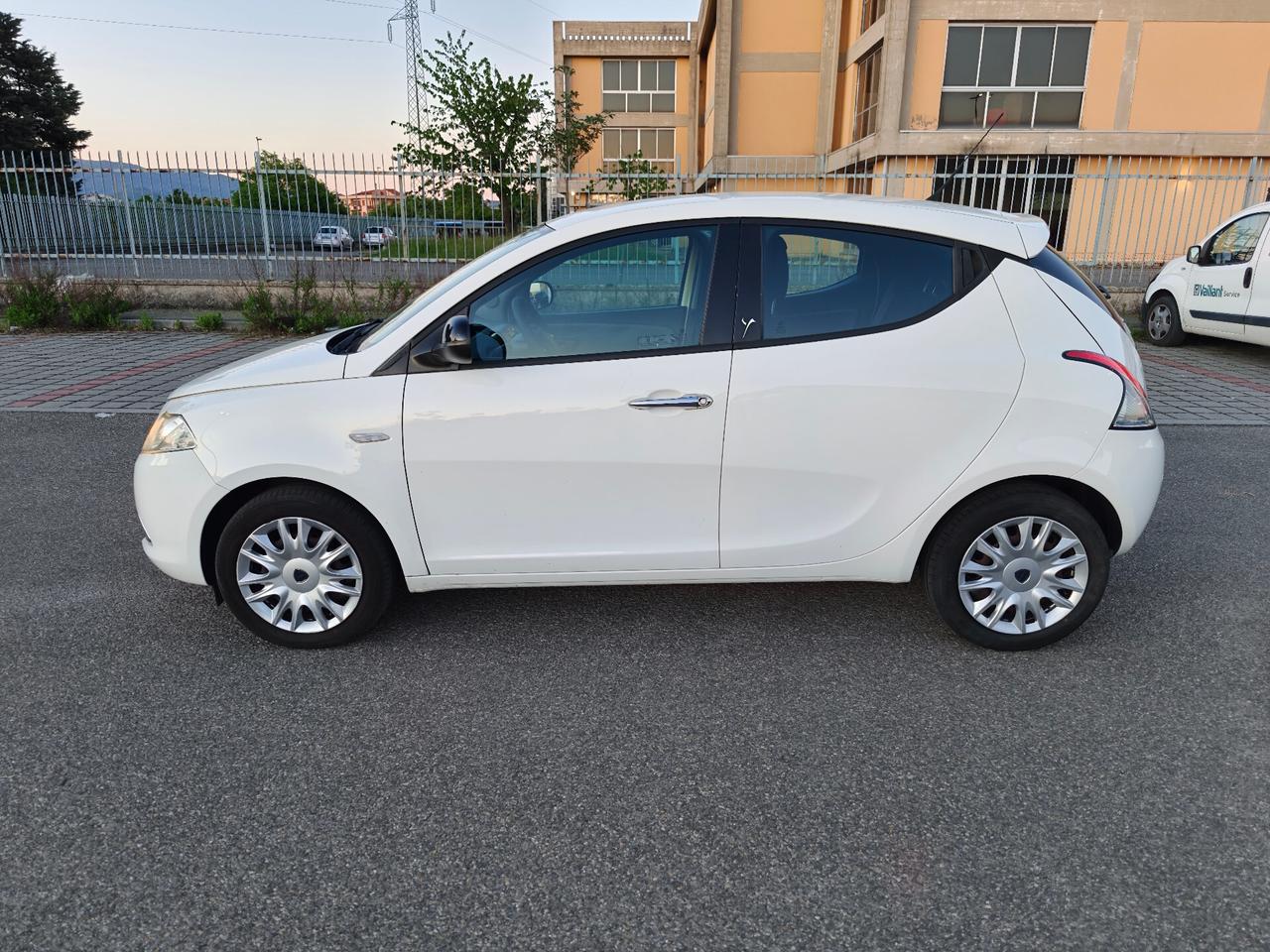 Lancia Ypsilon 1.3 MJT 16V 95 CV 5 porte S&S Gold