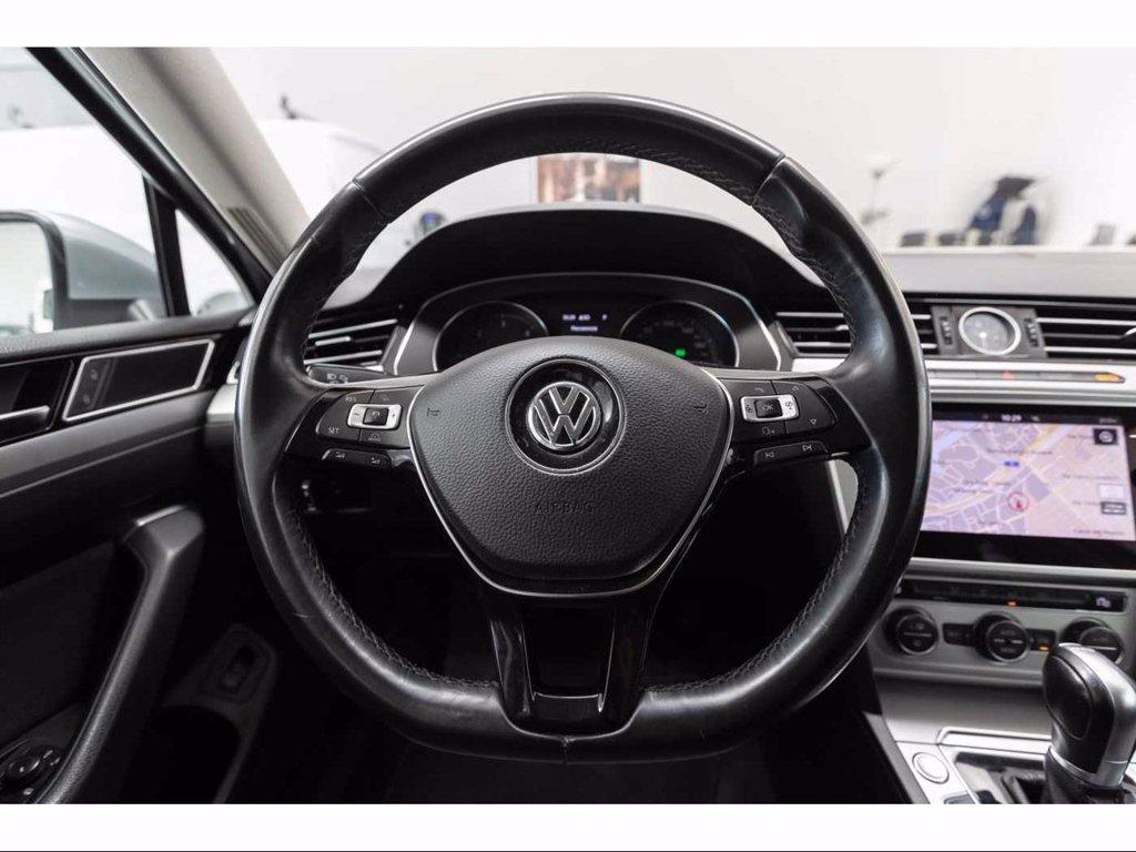 VOLKSWAGEN Passat Variant 1.6 TDI SCR DSG Business BMT del 2018