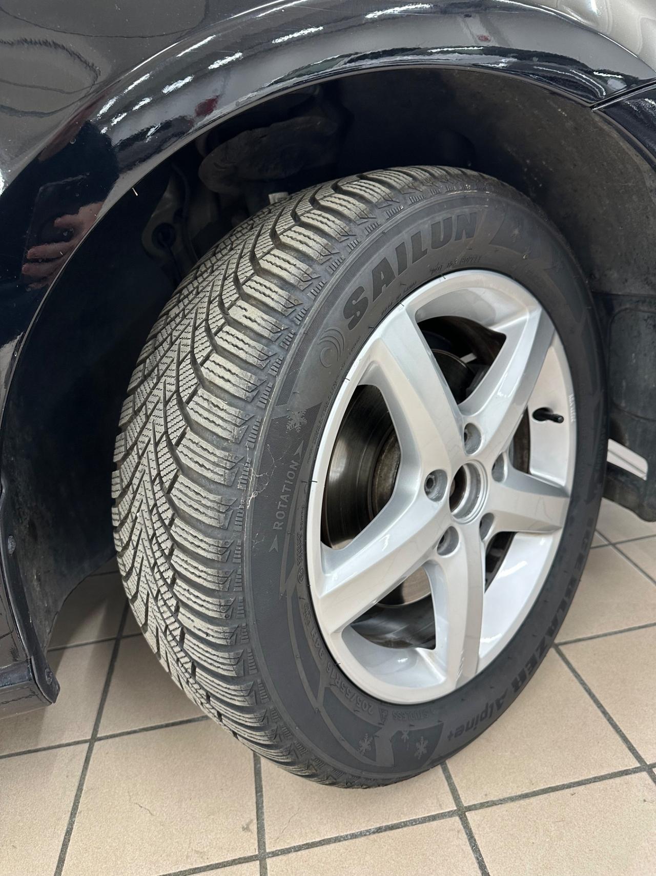 Volkswagen Golf 1.6 TDI 5p. Trendline BlueMotion Technology