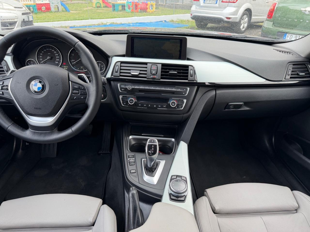 Bmw 320 320d xDrive Touring Msport