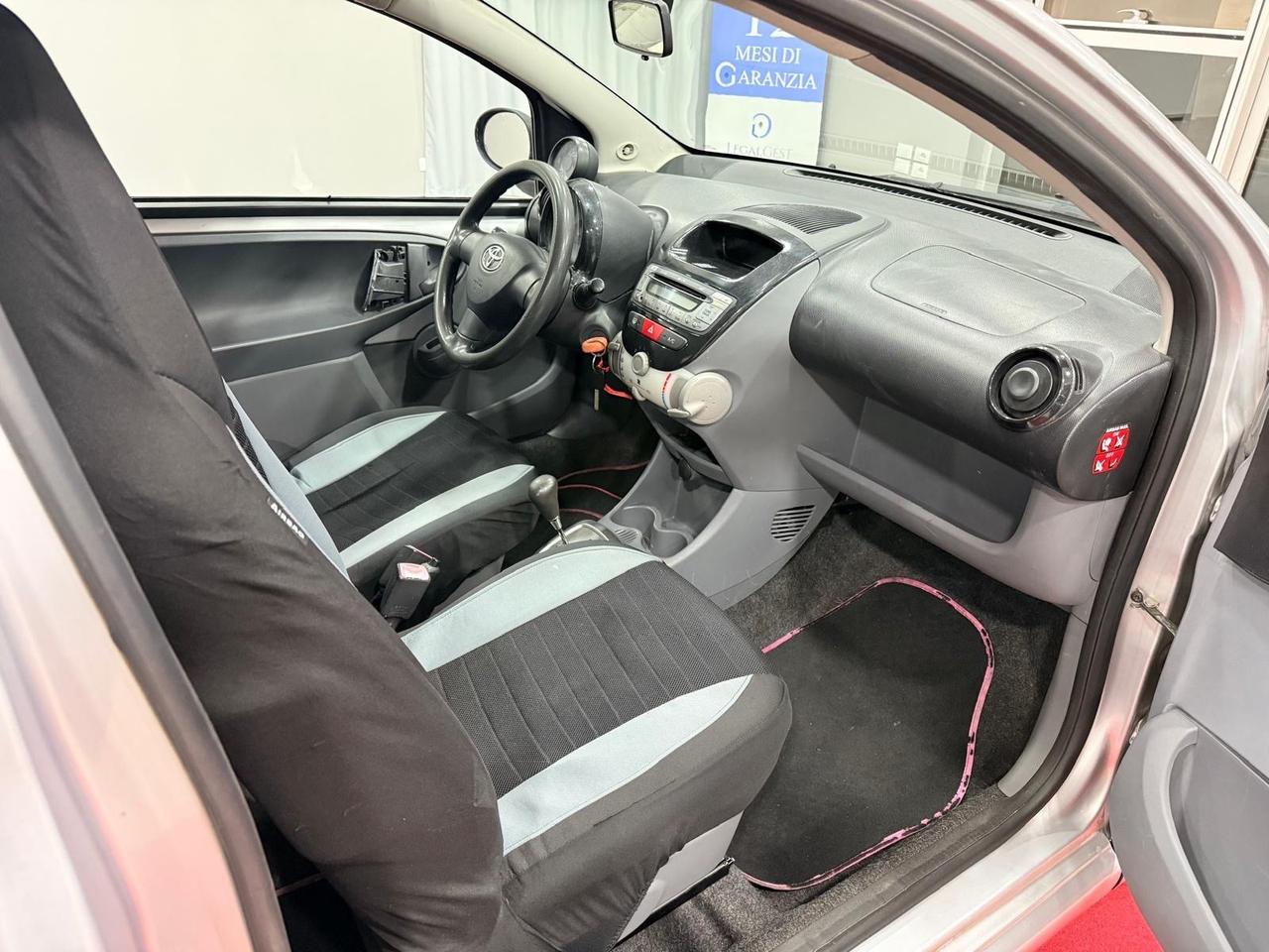 Toyota Aygo 1.0 12V VVT-i 3 porte AUTOMATICA OK NEOPATENTATI