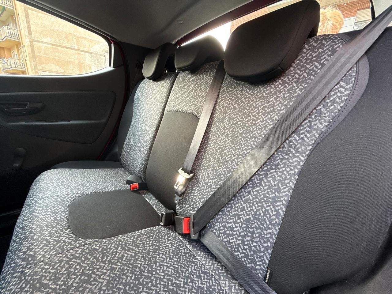 Lancia Ypsilon 1.2 69 CV 5 porte GPL Silver