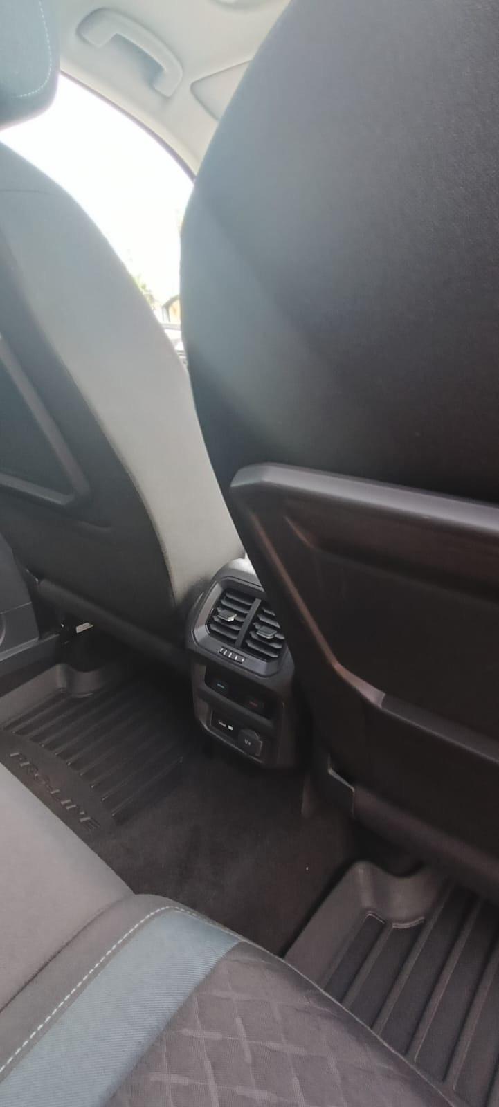 Volkswagen Tiguan 2.0 TDI SCR DSG 4MOTION Sport BMT