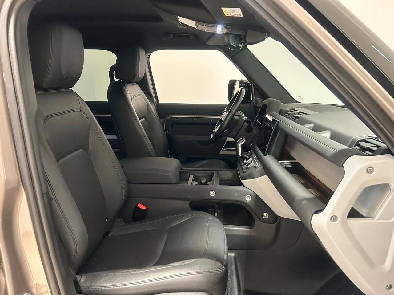 Land Rover Defender 110 3.0D I6 200 CV AWD Auto SE AUTOCARRO