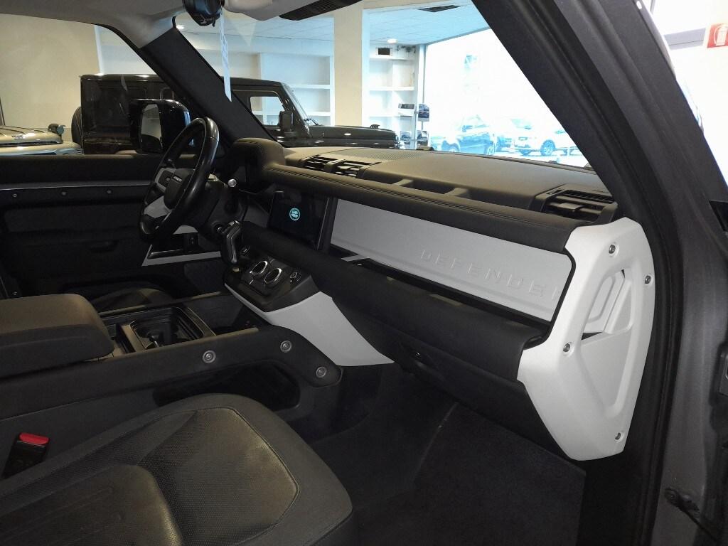 LAND ROVER Defender (2019) Defender 110 2.0 SD4...
