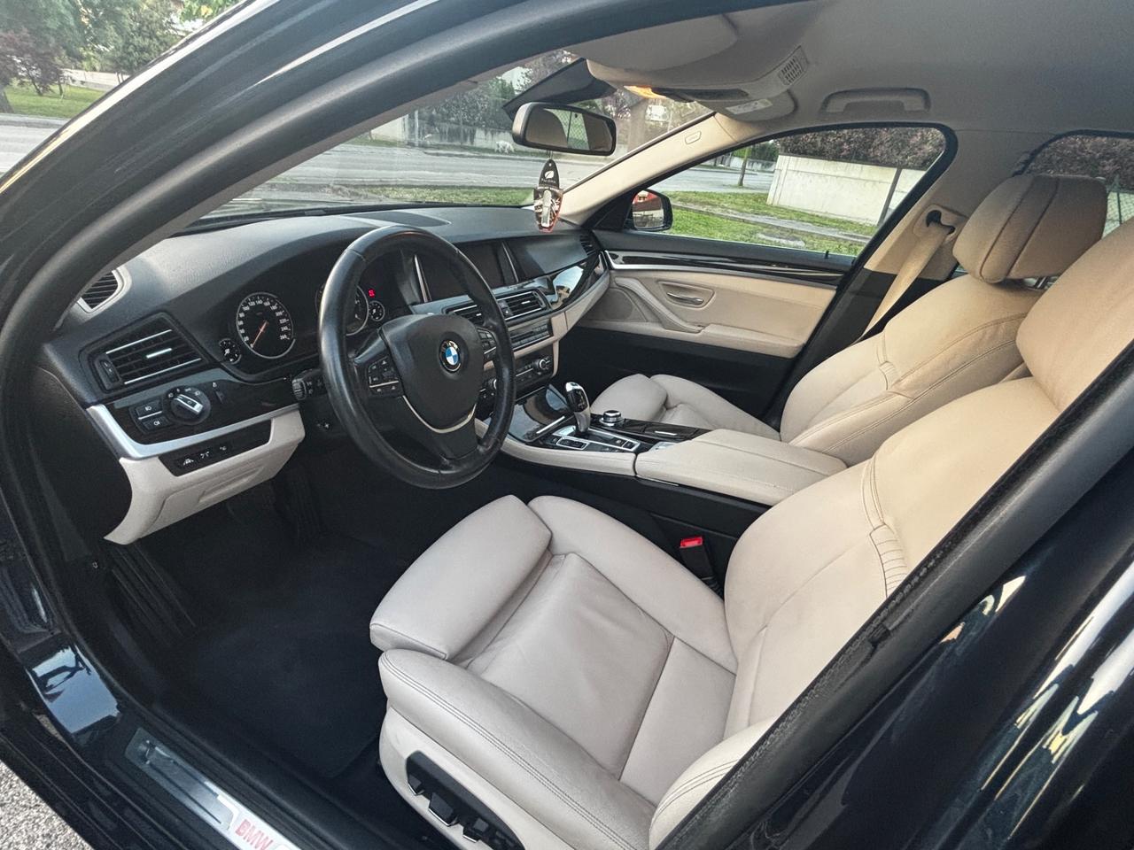 Bmw 525 525d xDrive Luxury