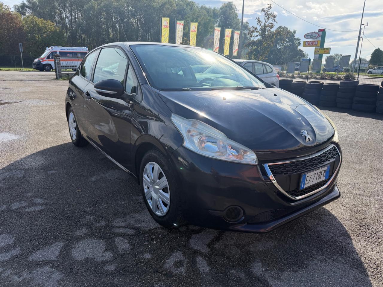 Peugeot 208 1.4 HDi 68 CV 3 porte Access