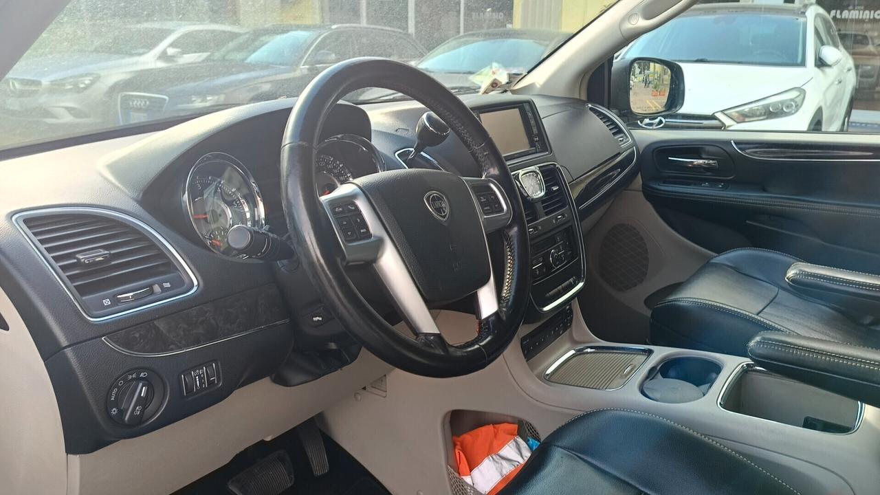 Lancia Voyager 2.8 Turbodiesel Platinum 163 CV