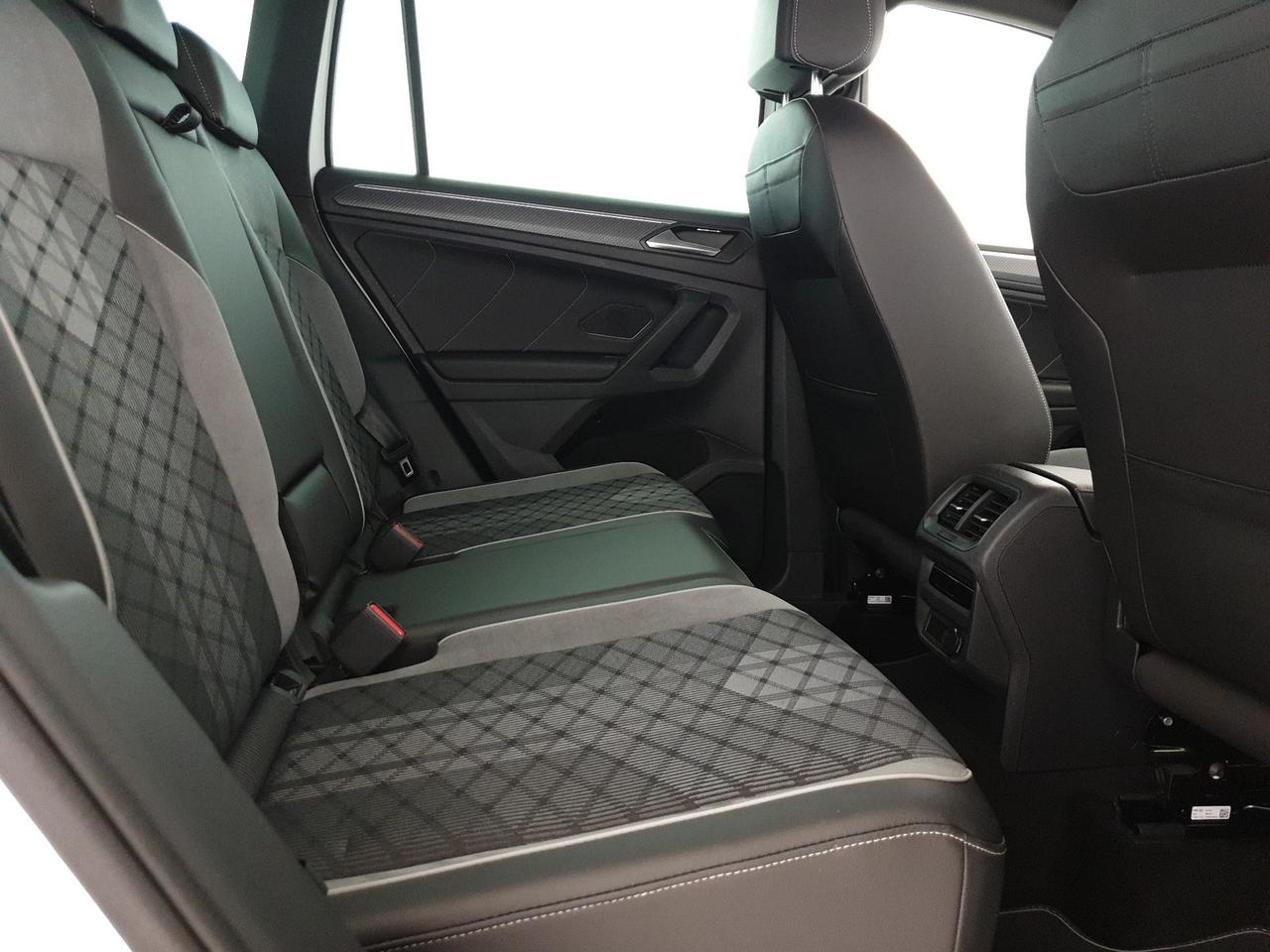 Volkswagen Tiguan 2.0 tdi r-line 150cv dsg