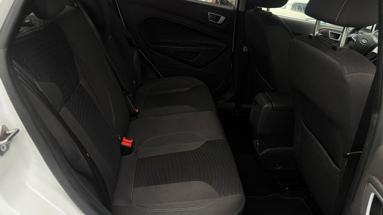 Ford Fiesta Ikon 1.4 5 porte Bz.- GPL