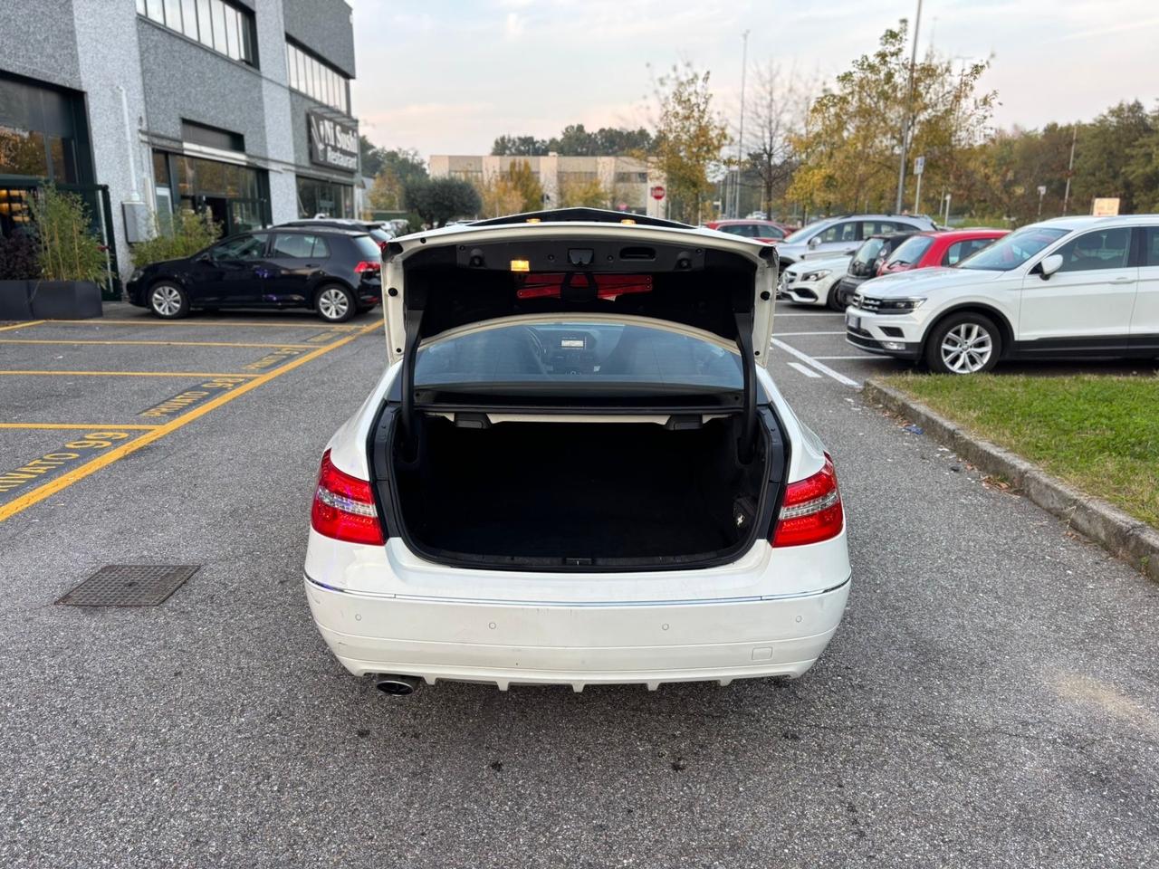 Mercedes-benz E 250 CDI Coupé BlueEFFICIENCY Executive