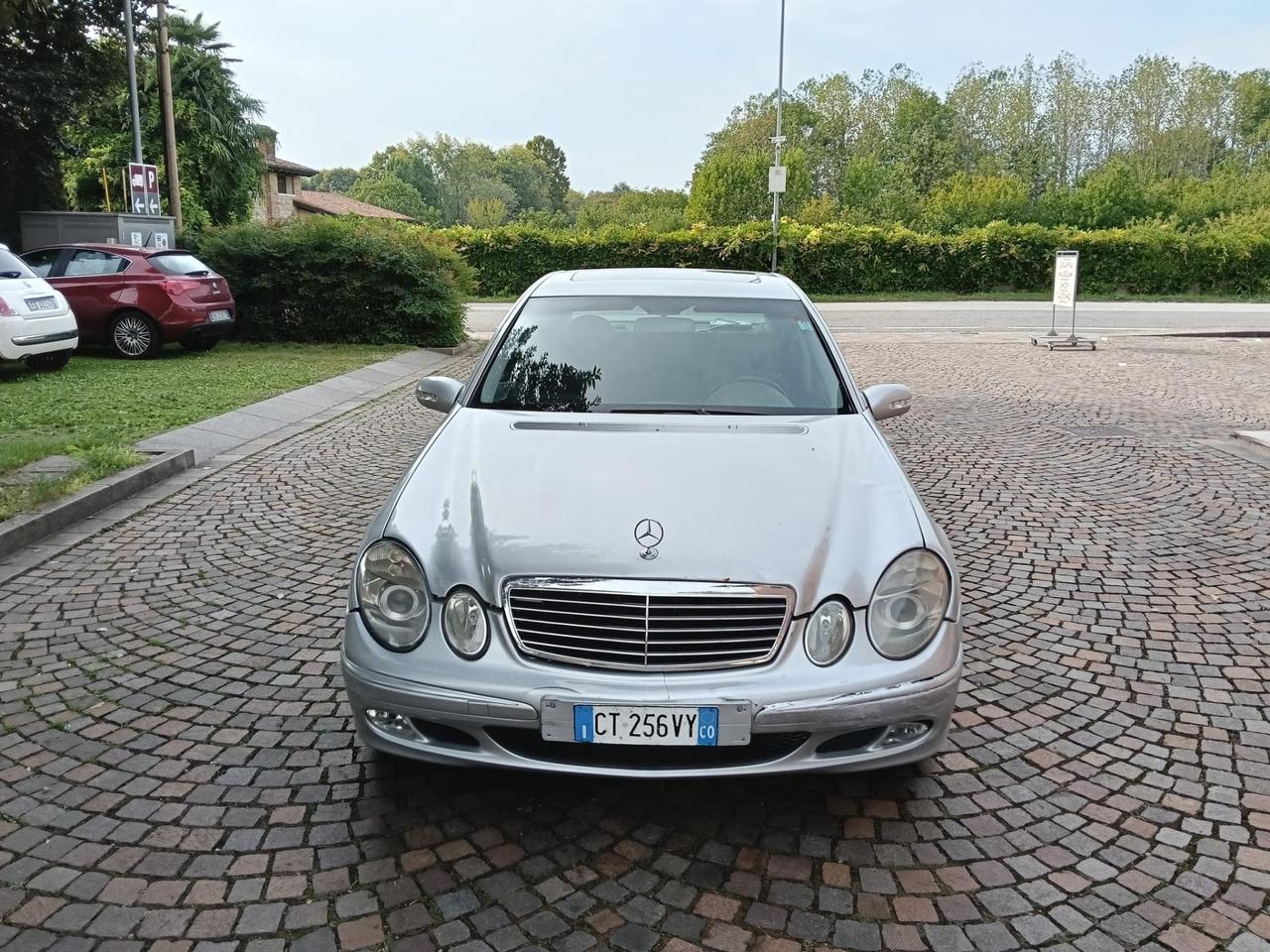 Mercedes-benz E 220 CDI cat Elegance
