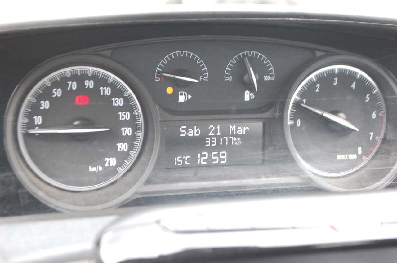 Lancia Ypsilon 1.0 firefly hybrid Gold Plus S&S Uff Italy USB