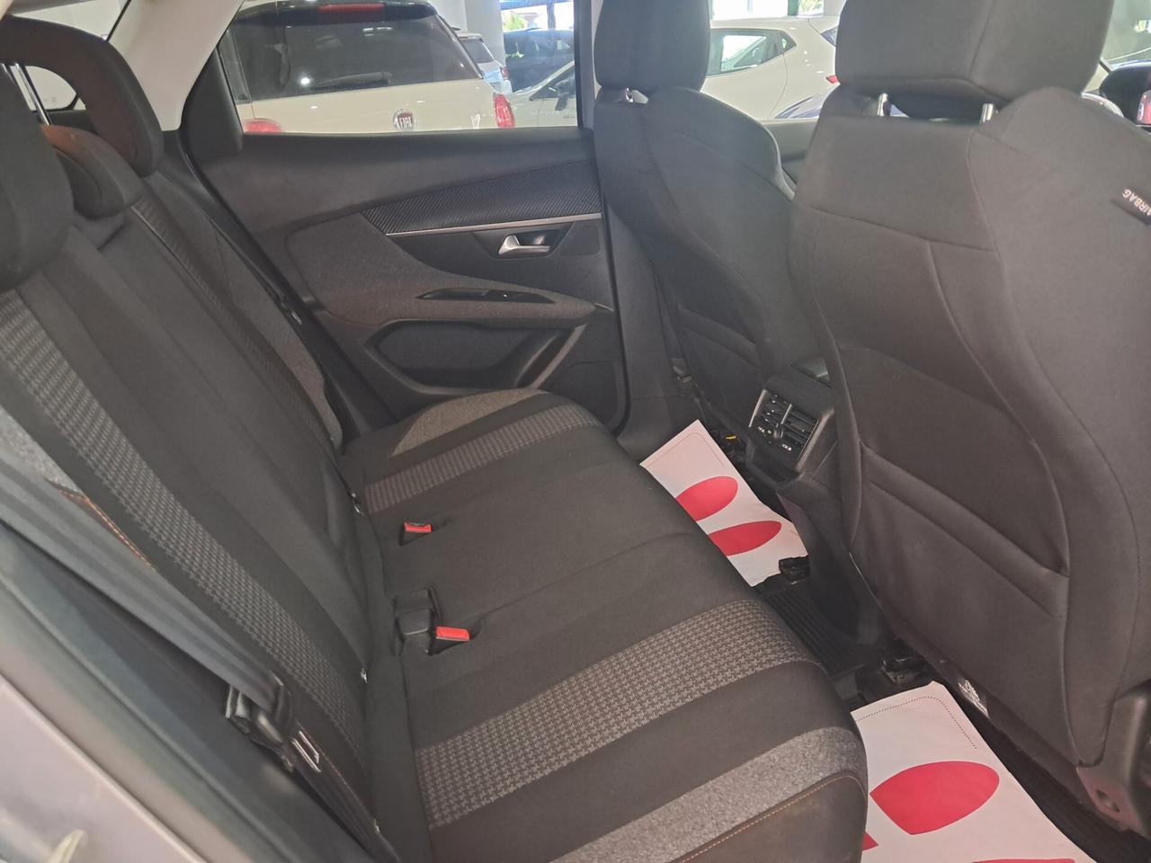 Peugeot 3008 BlueHDi 130 S&S Business