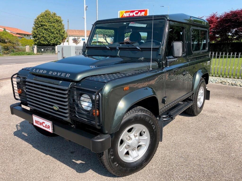 Land Rover Defender 90 2.4 TD4 S