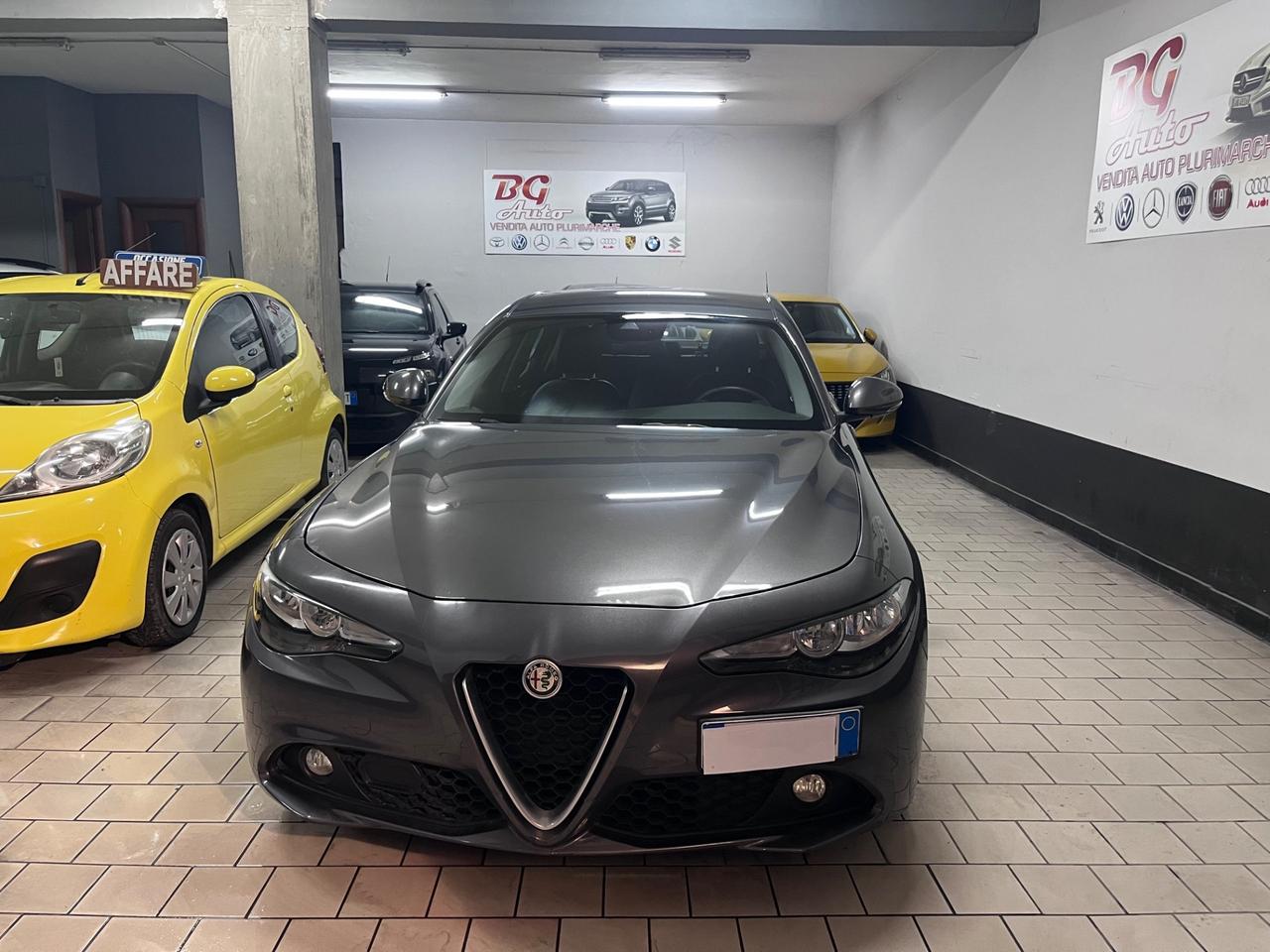 Alfa Romeo Giulia 2.2 Turbodiesel 150 CV tagliandata