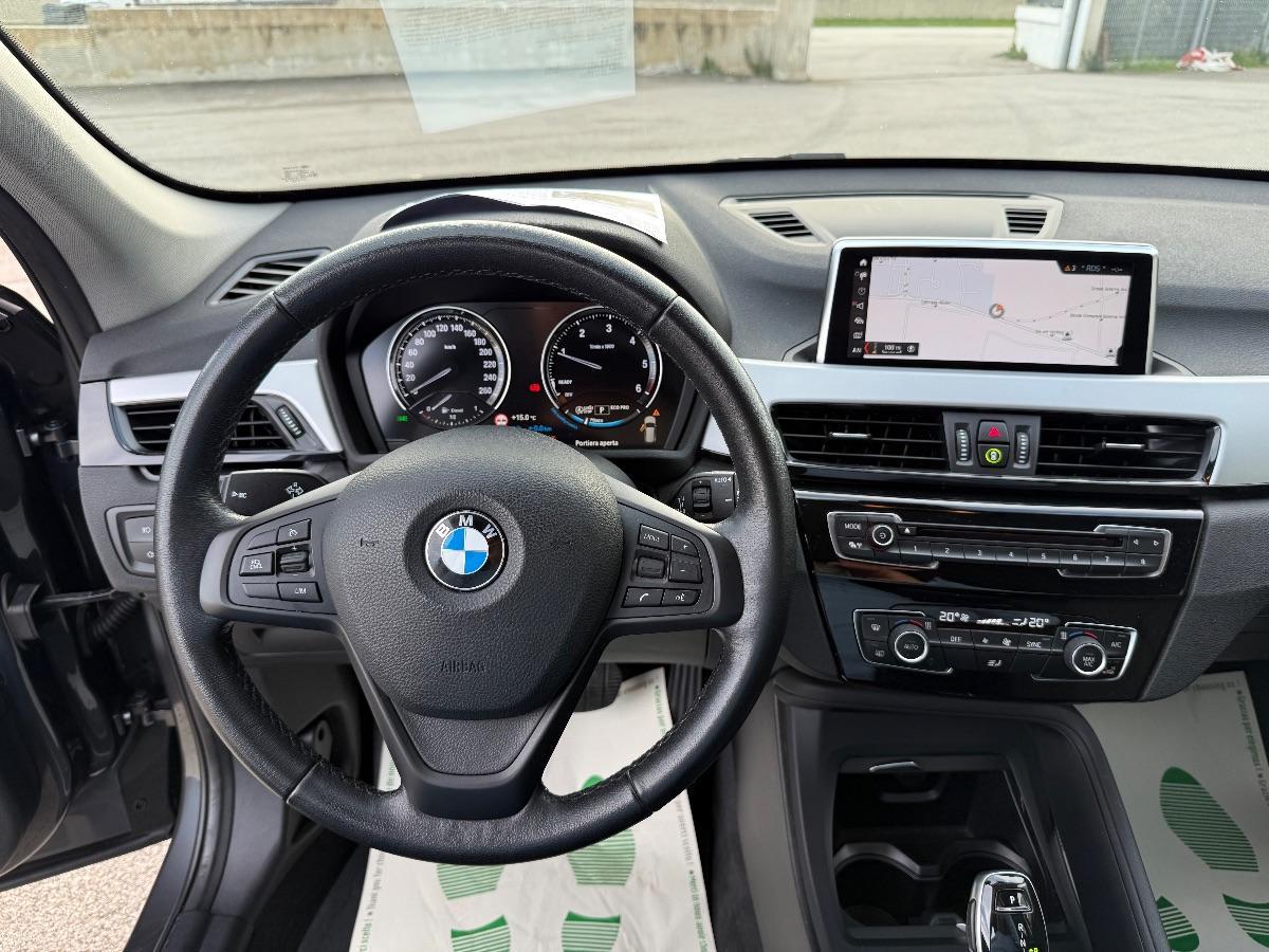 BMW - X1 - xDrive20d Business Advantage Automatico