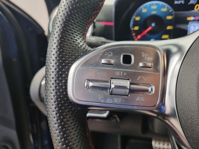 MERCEDES-BENZ A 180 d Automatic Premium