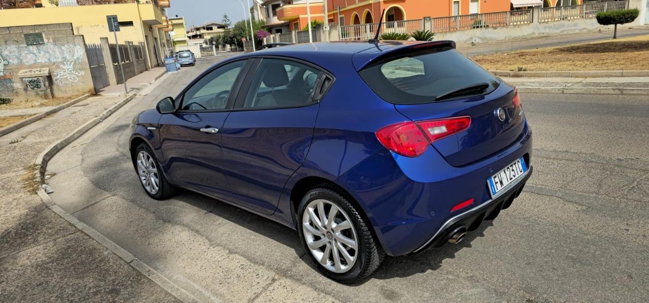 Alfa Romeo Giulietta 1.6 JTDm 120 CV Super Launch Edition