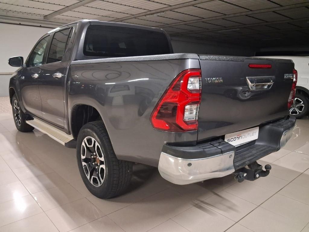 TOYOTA Hilux 2.4 d-4d C&C 4x4 Double cab Executive