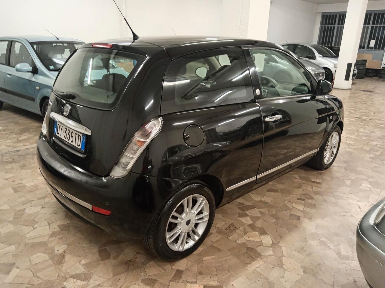 Lancia Ypsilon 1.4 E-Collection Ecochic GPL