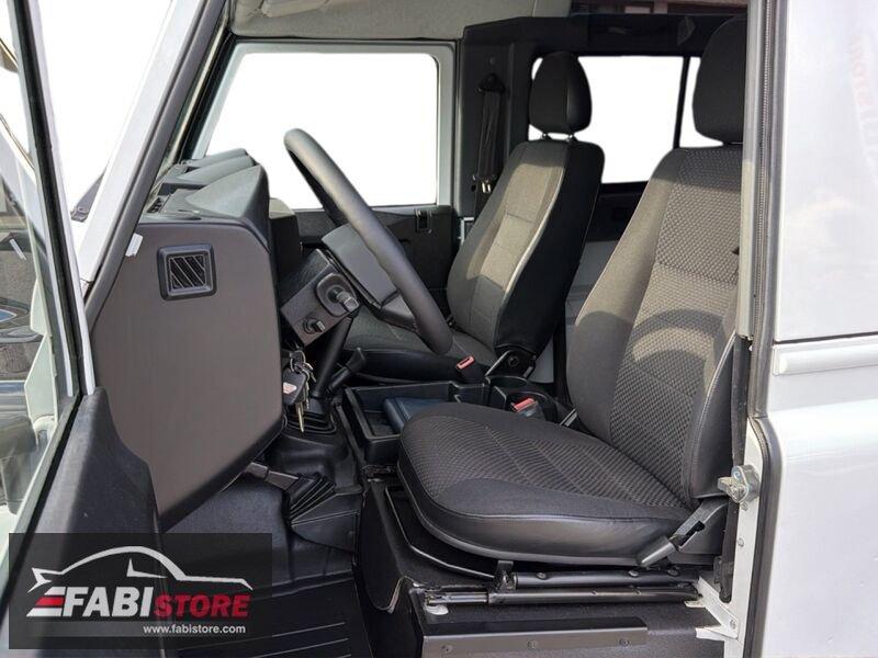 Land Rover Defender Defender 90 2.2 TD4 122 Cv SW - Cerchi, Clima, Radio ecc