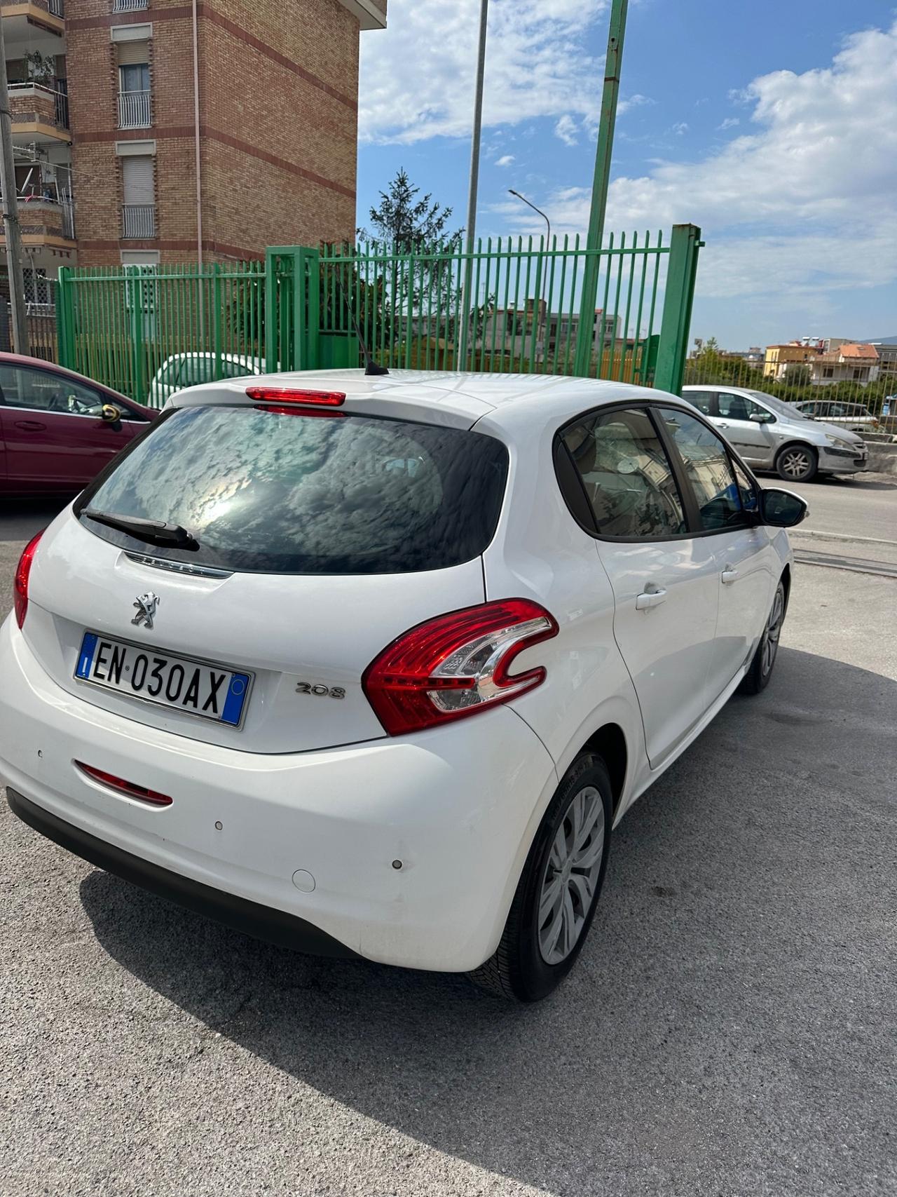 Peugeot 208 1.4 HDi 68 CV 5 porte Access